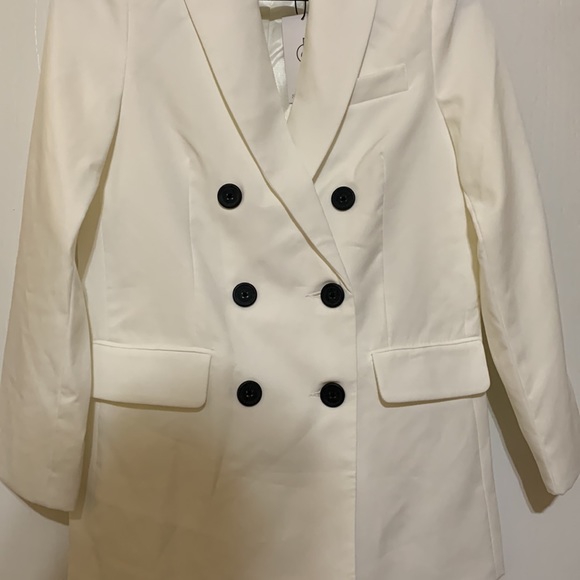 Ivory blazer - Picture 5 of 10